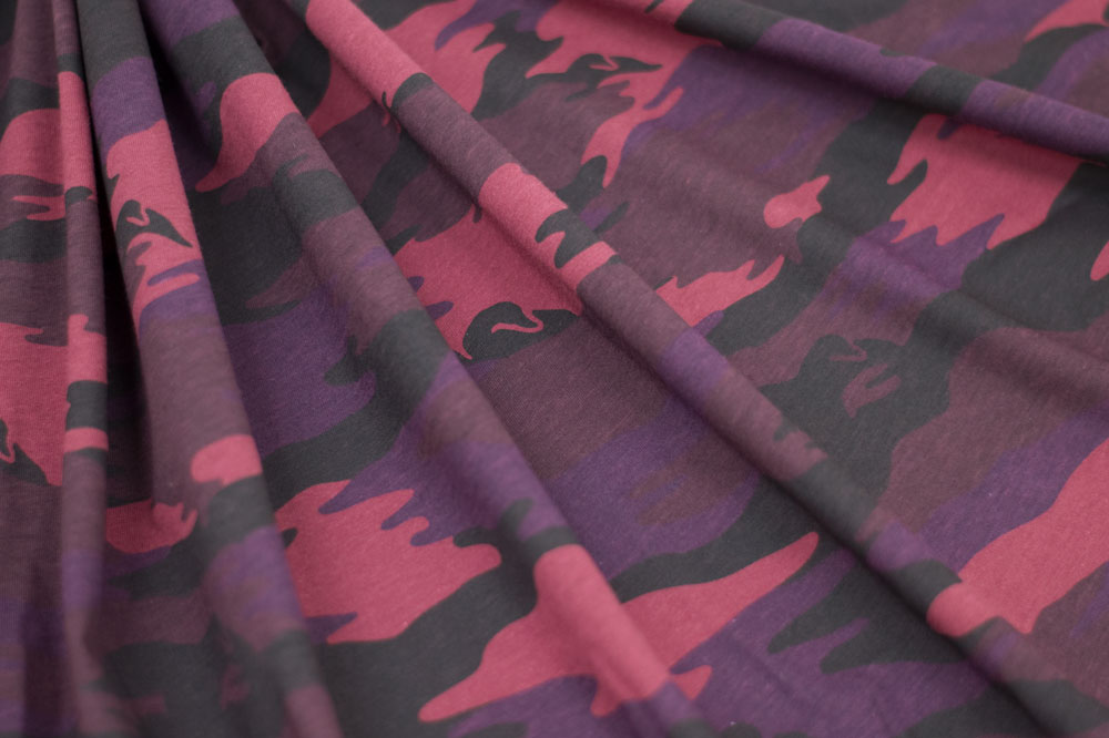 Printed T-Shirt Knit Camo Black/Red/Purple