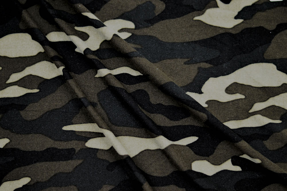 Double Brushed Classic Camo Print