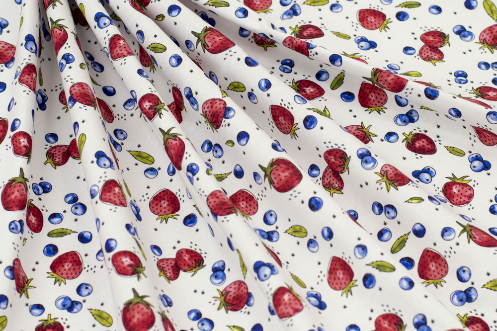 Marketa Stengl by Fabric Merchants Digital Summer Strawberries with Blueberries and Mint White/Red